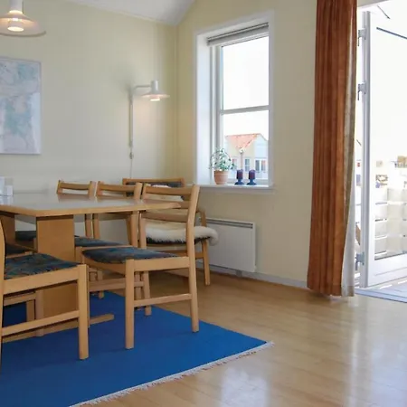 Apartment Nice In With Kitchen *